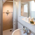 Reethuus Nord Modern Retreat