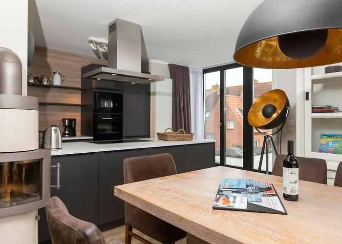 Reethuus Nord Modern Retreat ユイスト